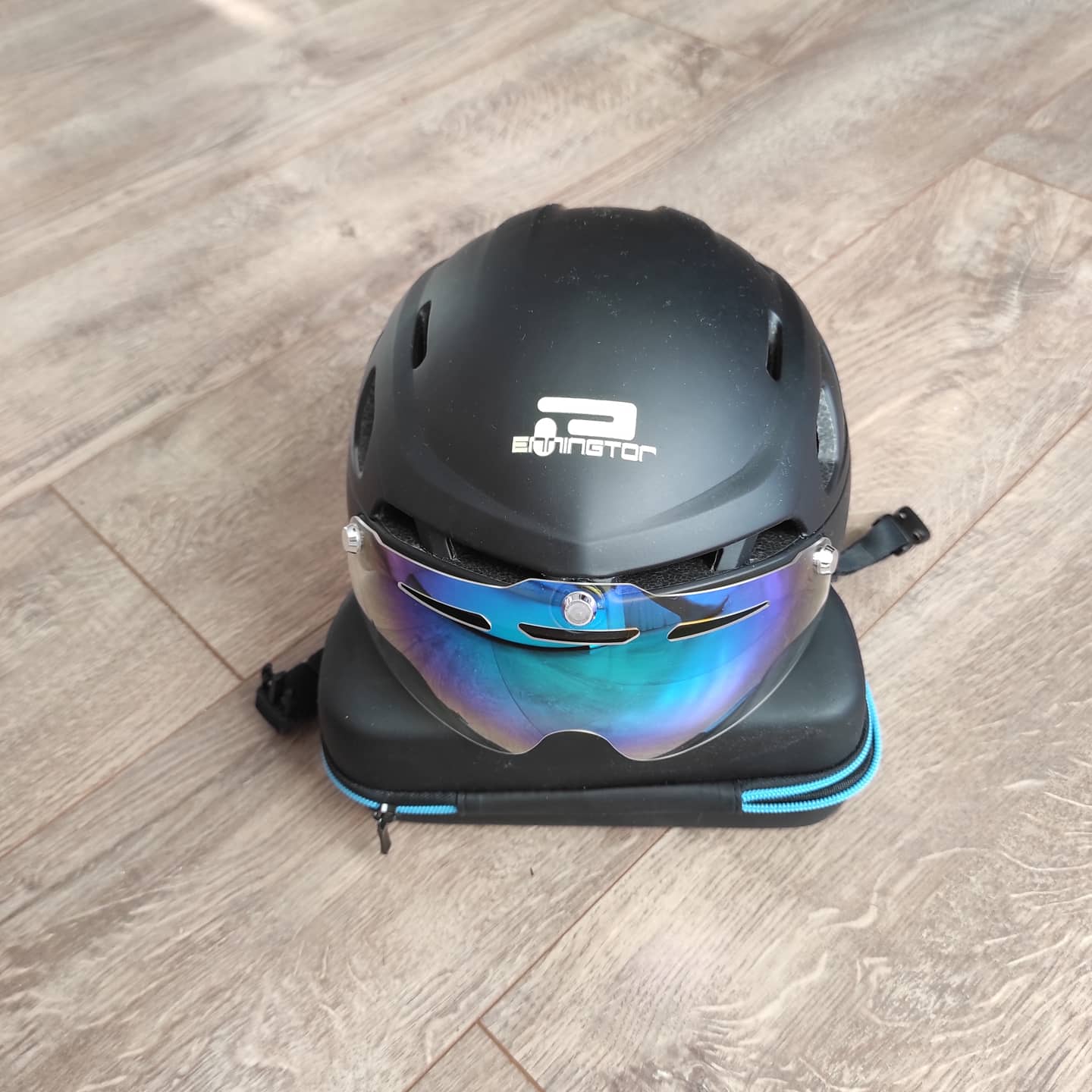 Шлем Pennington с визором